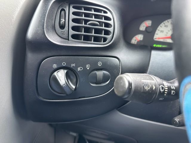 Used 2002 Ford F150 Lightning RWD image 31