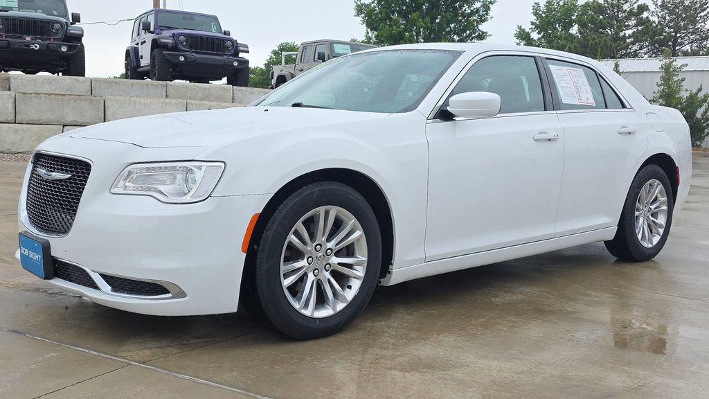 Used 2019 Chrysler 300 Touring w/ Quick Order Package 2EF