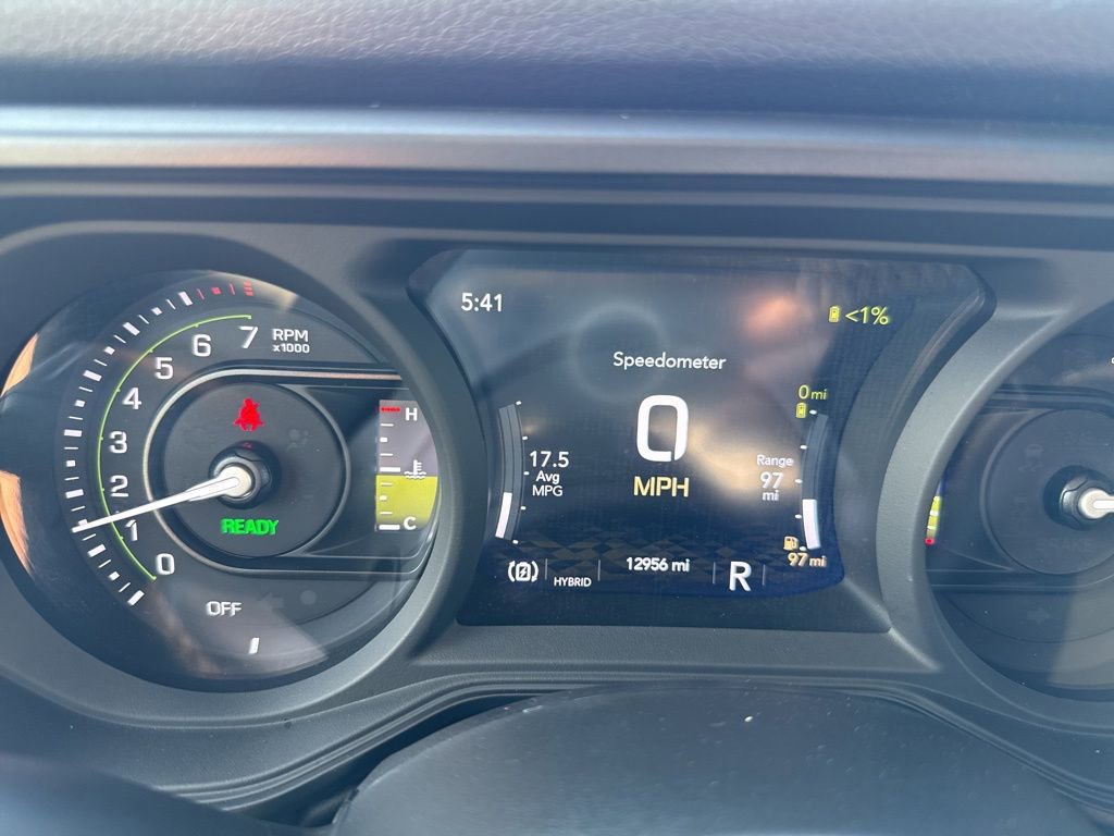 Used 2024 Jeep Wrangler Unlimited w/ Convenience Group AWD/4WD image 16