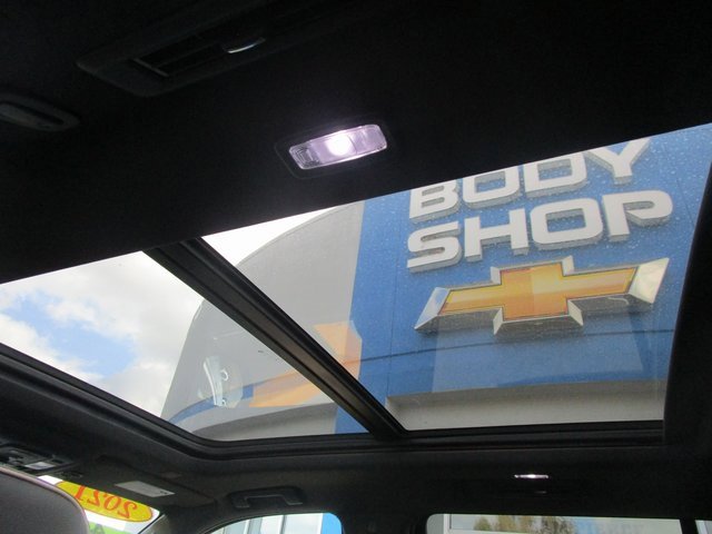 Used 2021 Chevrolet Tahoe Premier w/ Premium Package image 24