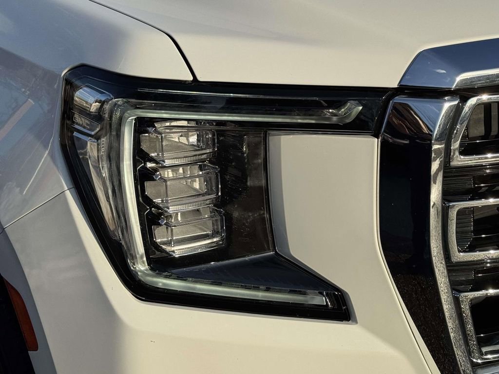 Used 2024 GMC Yukon SLT image 8