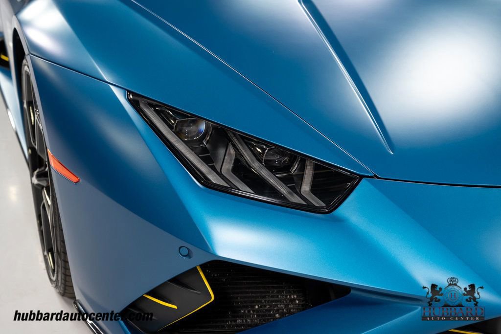 Used 2020 Lamborghini Huracan EVO image 36