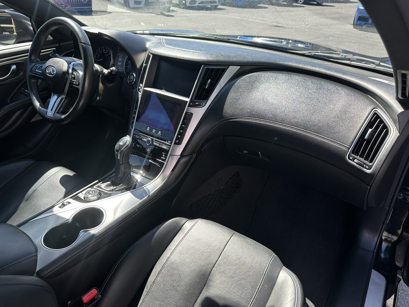 Used 2017 INFINITI Q60 3.0t w/ Premium Plus Package 3.0T AWD/4WD image 19