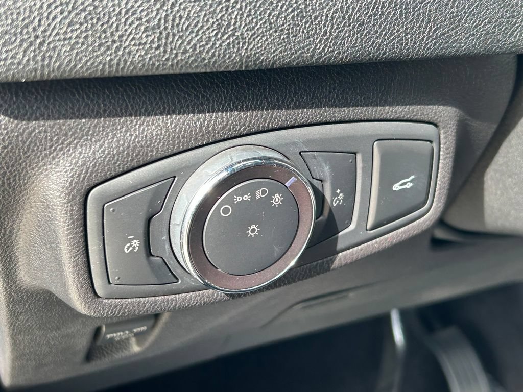 Used 2019 Lincoln MKC Reserve w/ MKC Climate Package FWD image 25