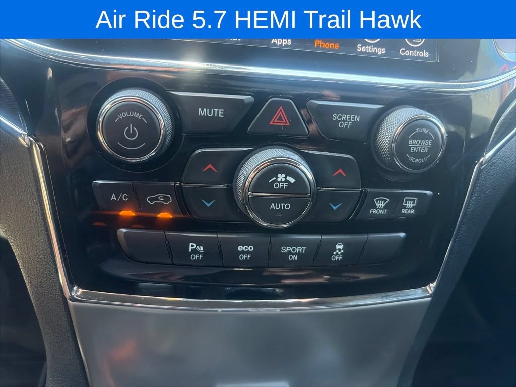 Used 2021 Jeep Grand Cherokee Trailhawk w/ Premium Lighting Group AWD/4WD image 44