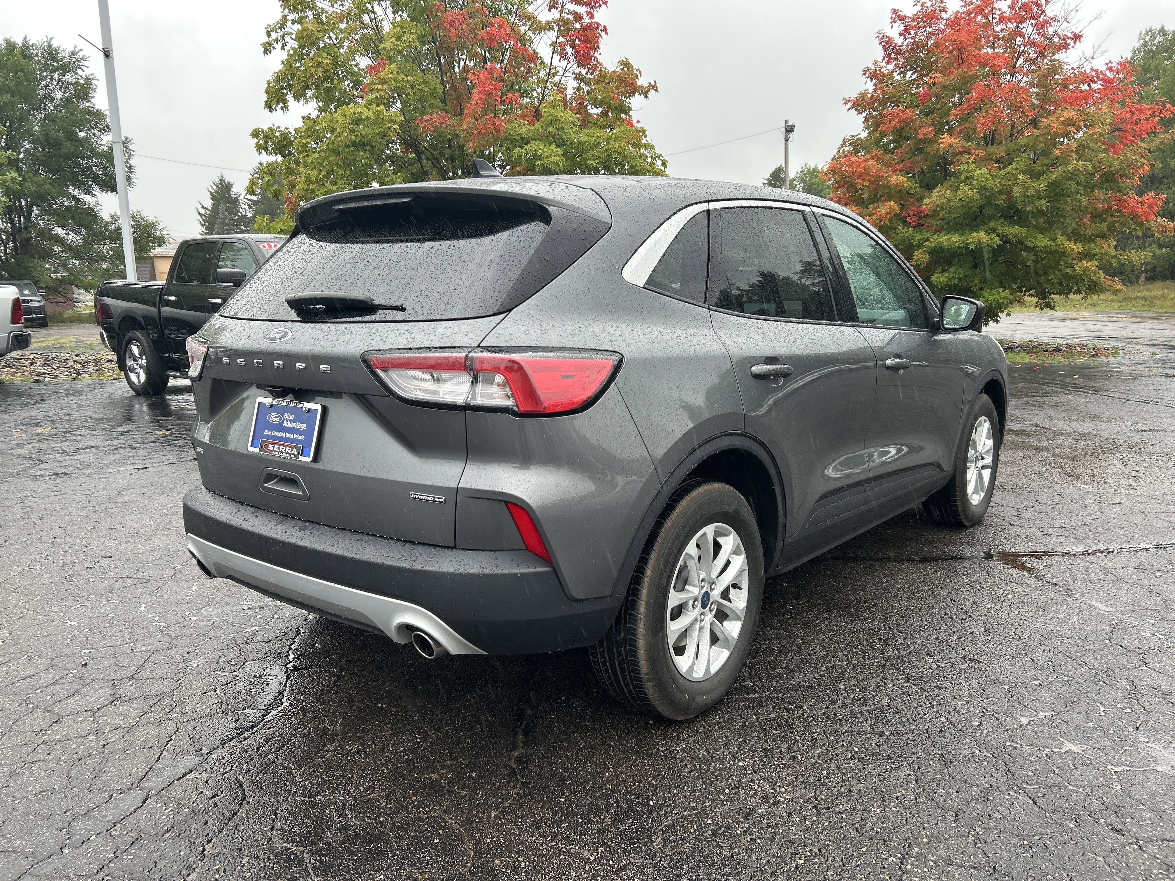 Certified 2022 Ford Escape SE image 3