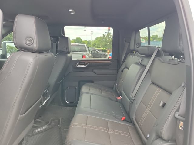 Used 2024 Chevrolet Silverado 2500 High Country w/ Technology Package AWD/4WD image 10