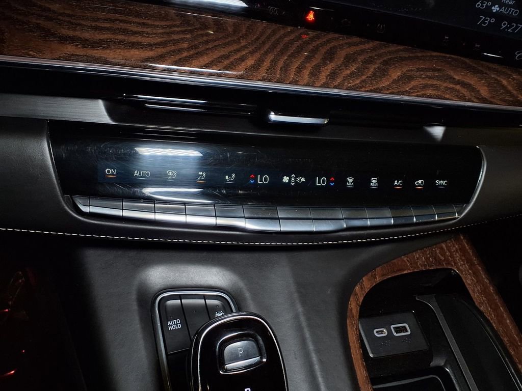 Used 2021 Cadillac Escalade ESV Sport Platinum AWD/4WD image 5