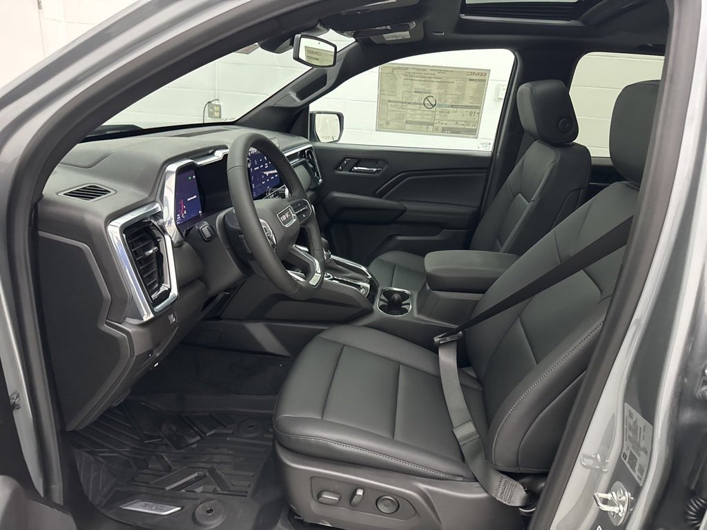 New 2025 GMC Canyon Elevation w/ Convenience Package image 15