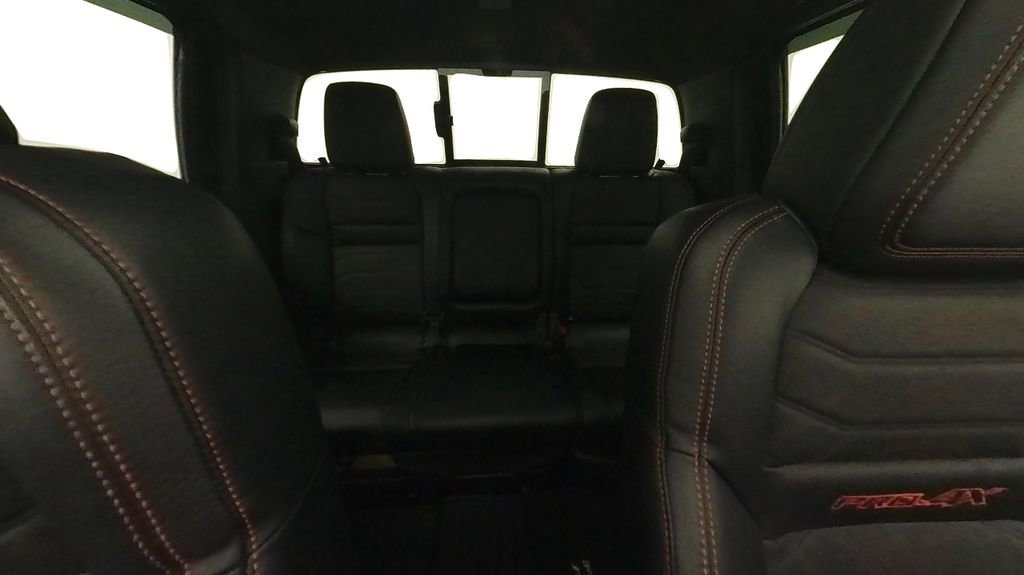 Used 2025 Nissan Frontier PRO-4X w/ Pro Premium Package image 32
