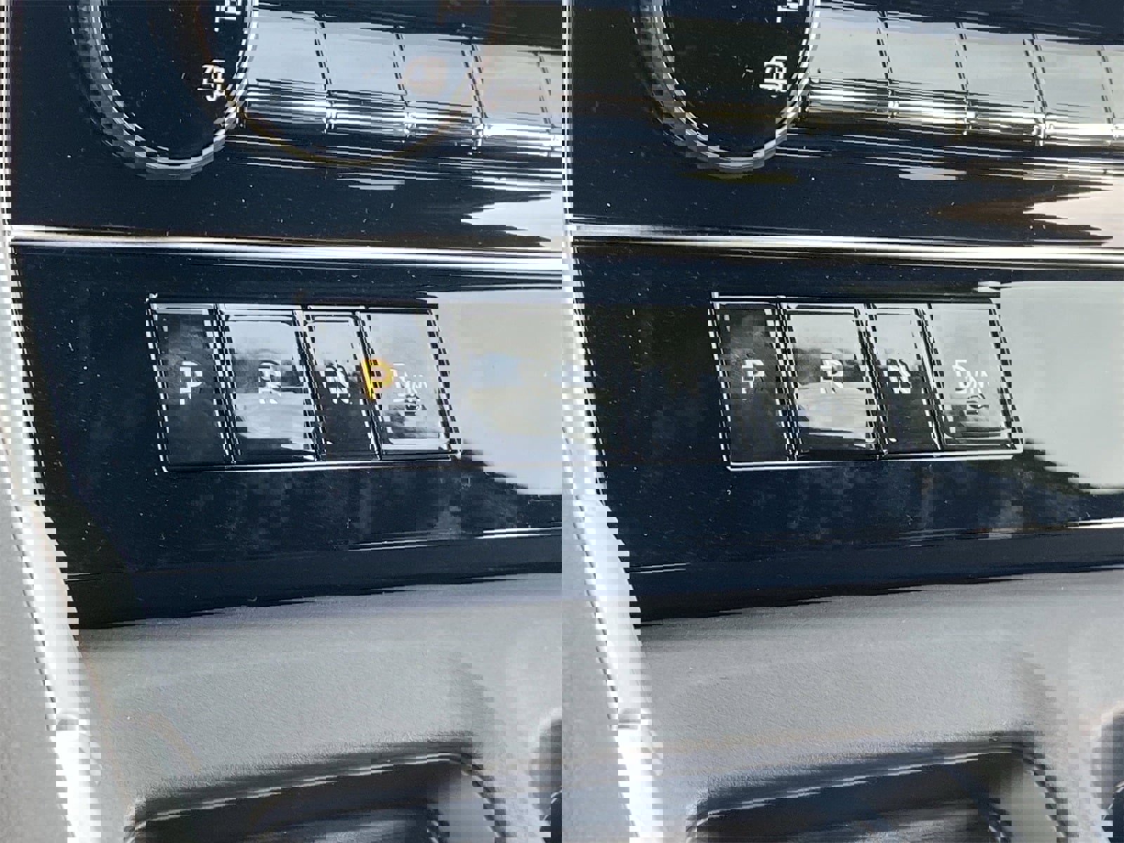 New 2026 Nissan Armada SL image 31