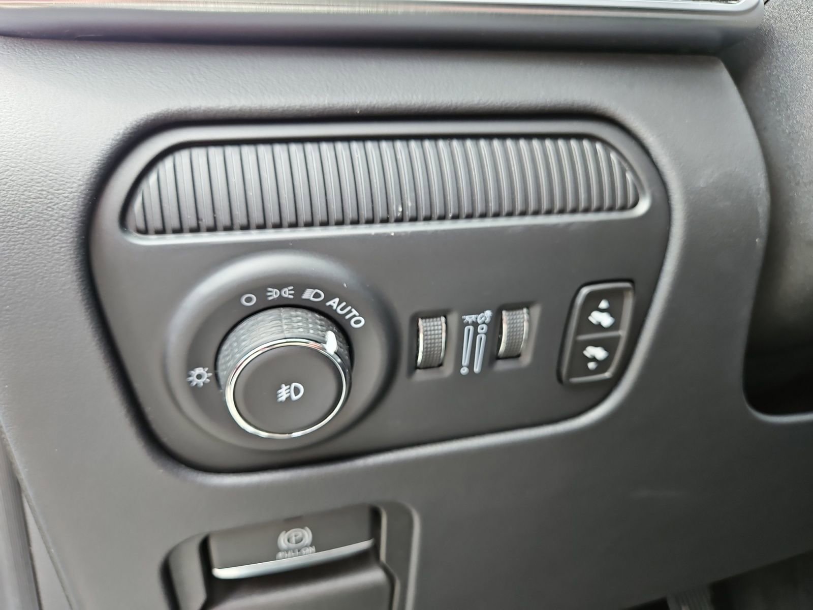 Used 2024 Jeep Grand Wagoneer Series II w/ Quick Order Packagew 28T image 24