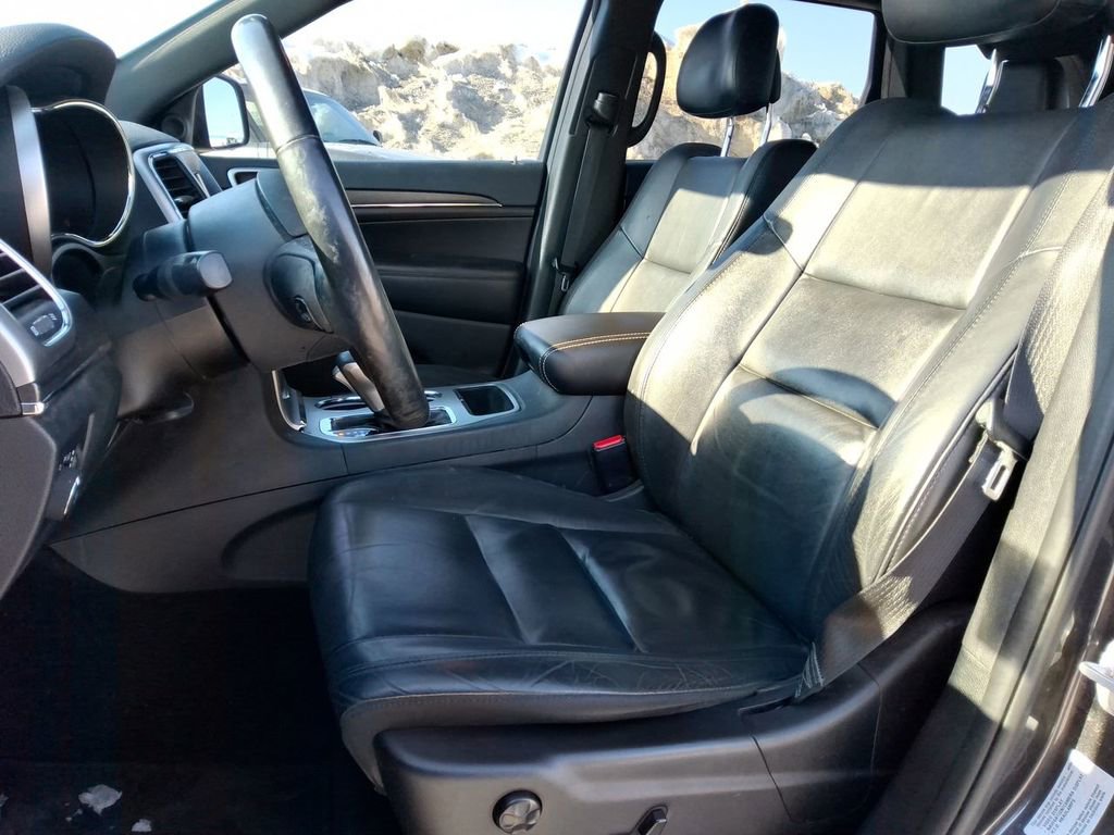 Used 2018 Jeep Grand Cherokee Limited image 12