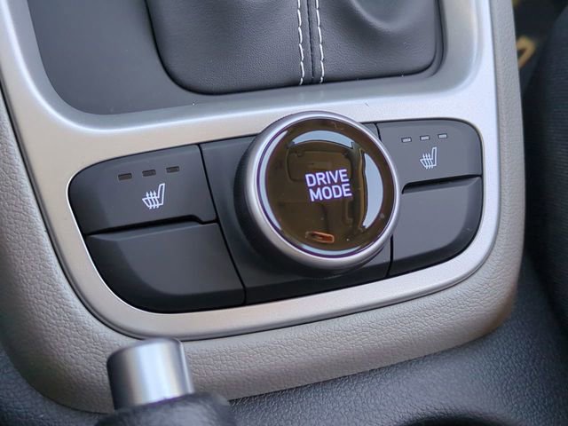 New 2026 Hyundai Venue SEL FWD image 22