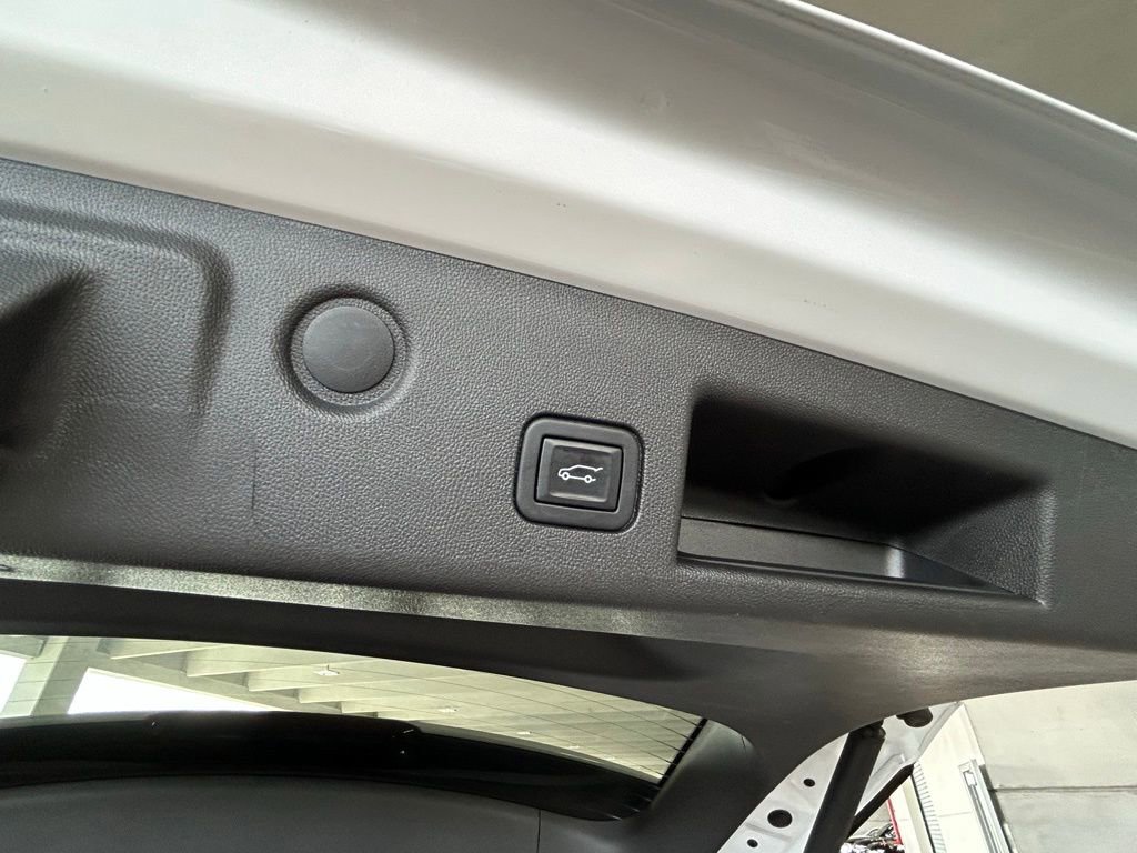 Used 2022 Chevrolet Equinox LT image 42