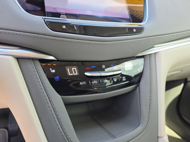 Used 2023 Cadillac XT5 Premium Luxury FWD image 24