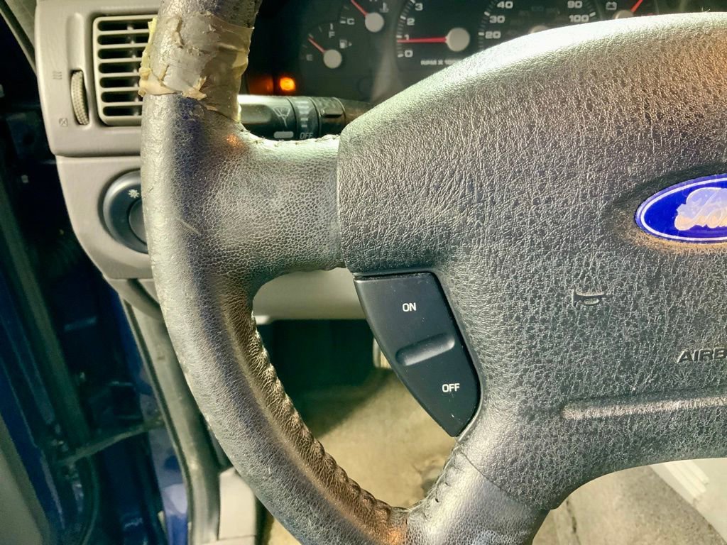 Used 2005 Ford Explorer XLT AWD/4WD image 17