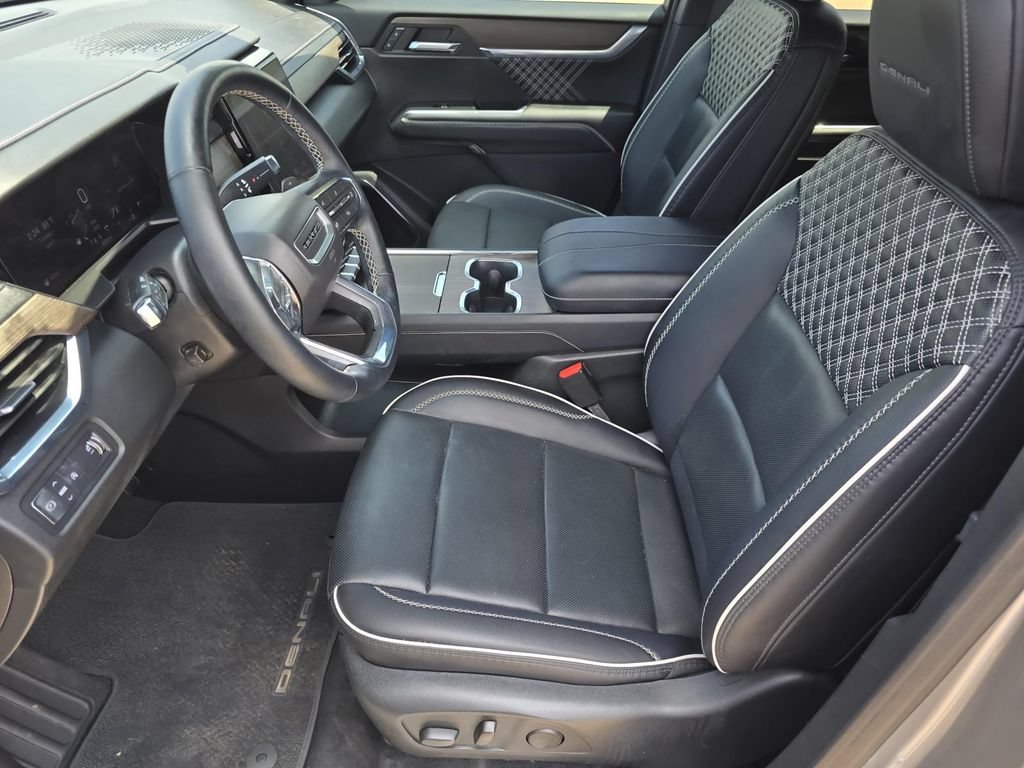 Used 2024 GMC Acadia Denali FWD image 26