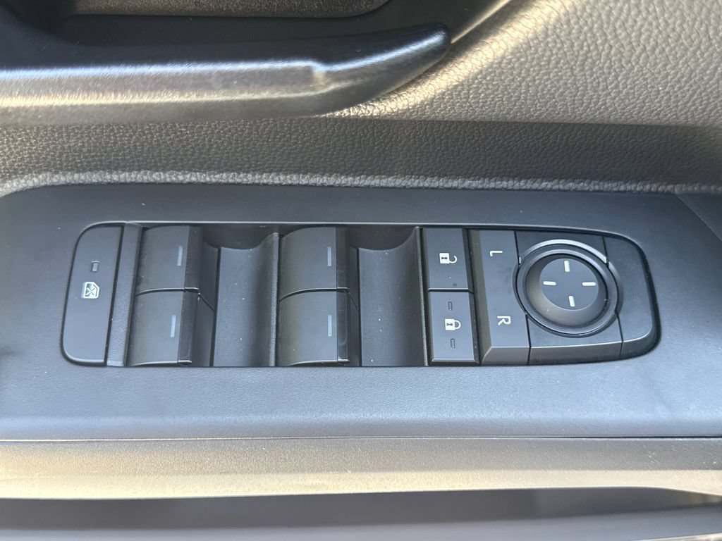 Used 2024 Toyota Tacoma SR5 w/ SR5 Upgrade Package RWD image 14