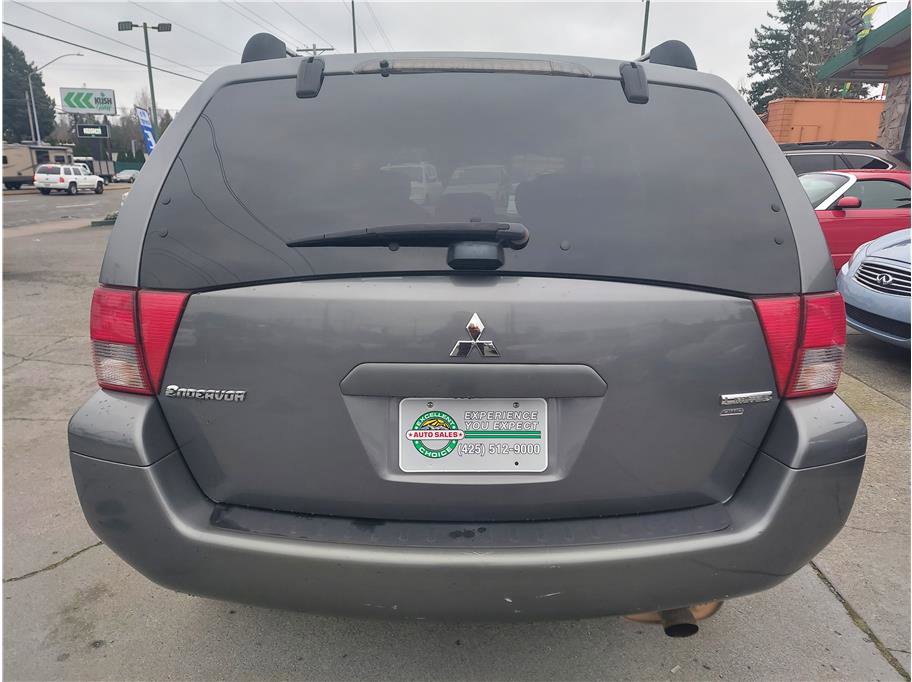 Used 2004 Mitsubishi Endeavor Limited image 8