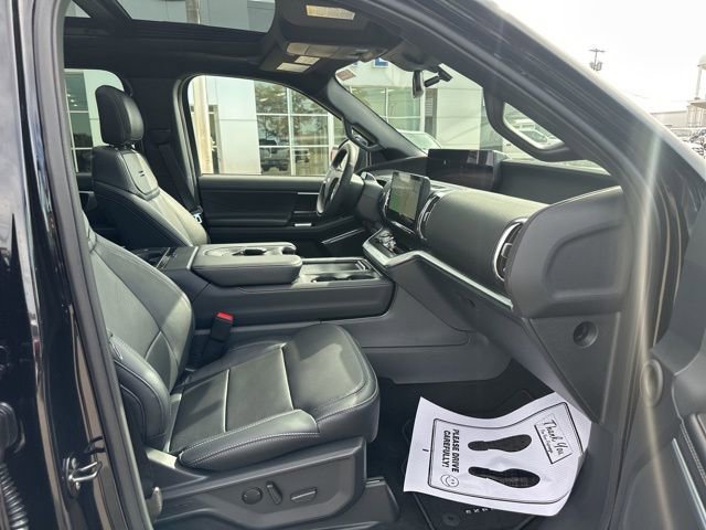 New 2025 Ford Expedition Platinum w/ Stealth Performance Package image 8