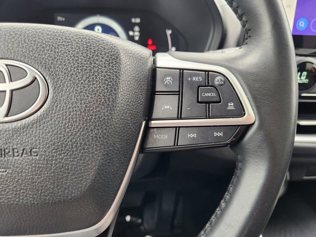 Used 2025 Toyota Grand Highlander AWD Hybrid image 32