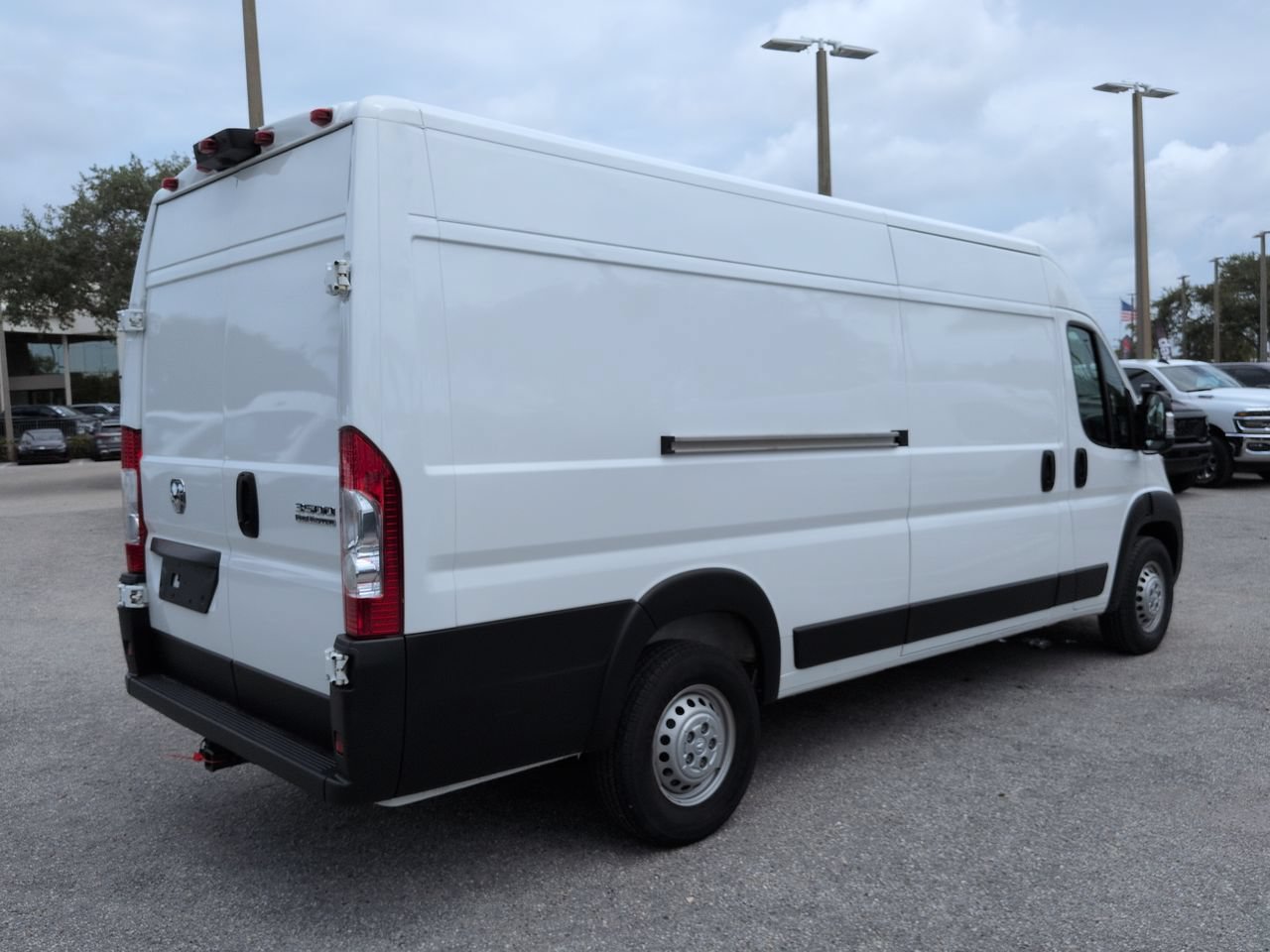 Used 2025 RAM ProMaster 3500 w/ Convenience Group FWD image 5