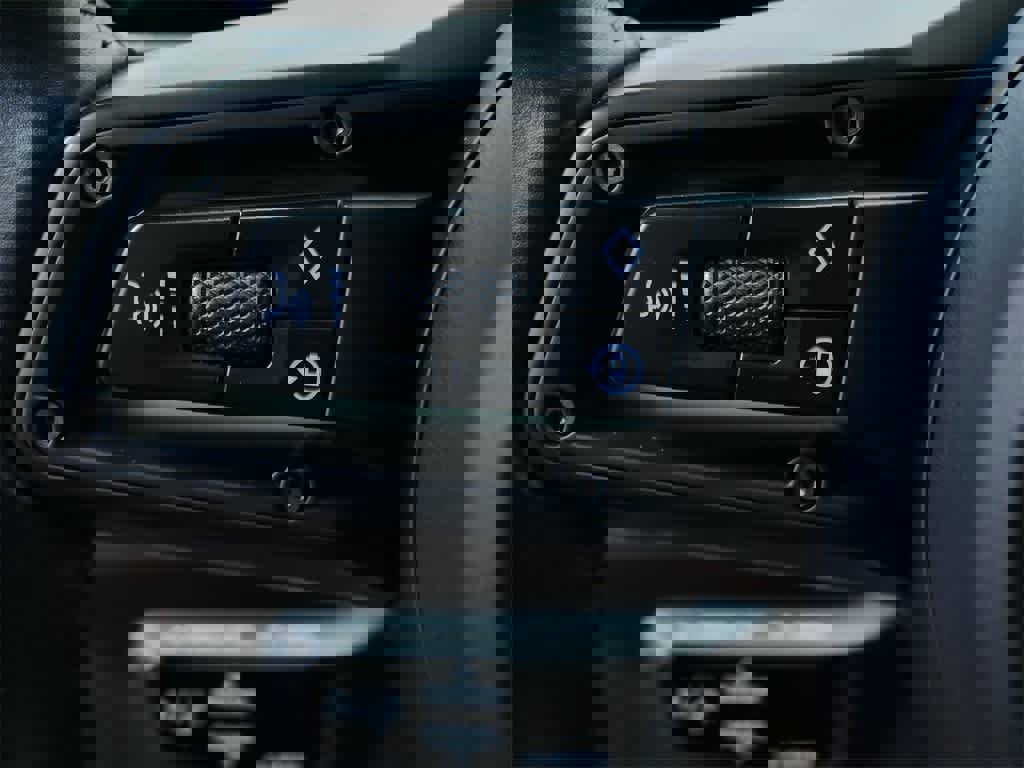 Used 2020 Porsche Taycan Turbo image 20