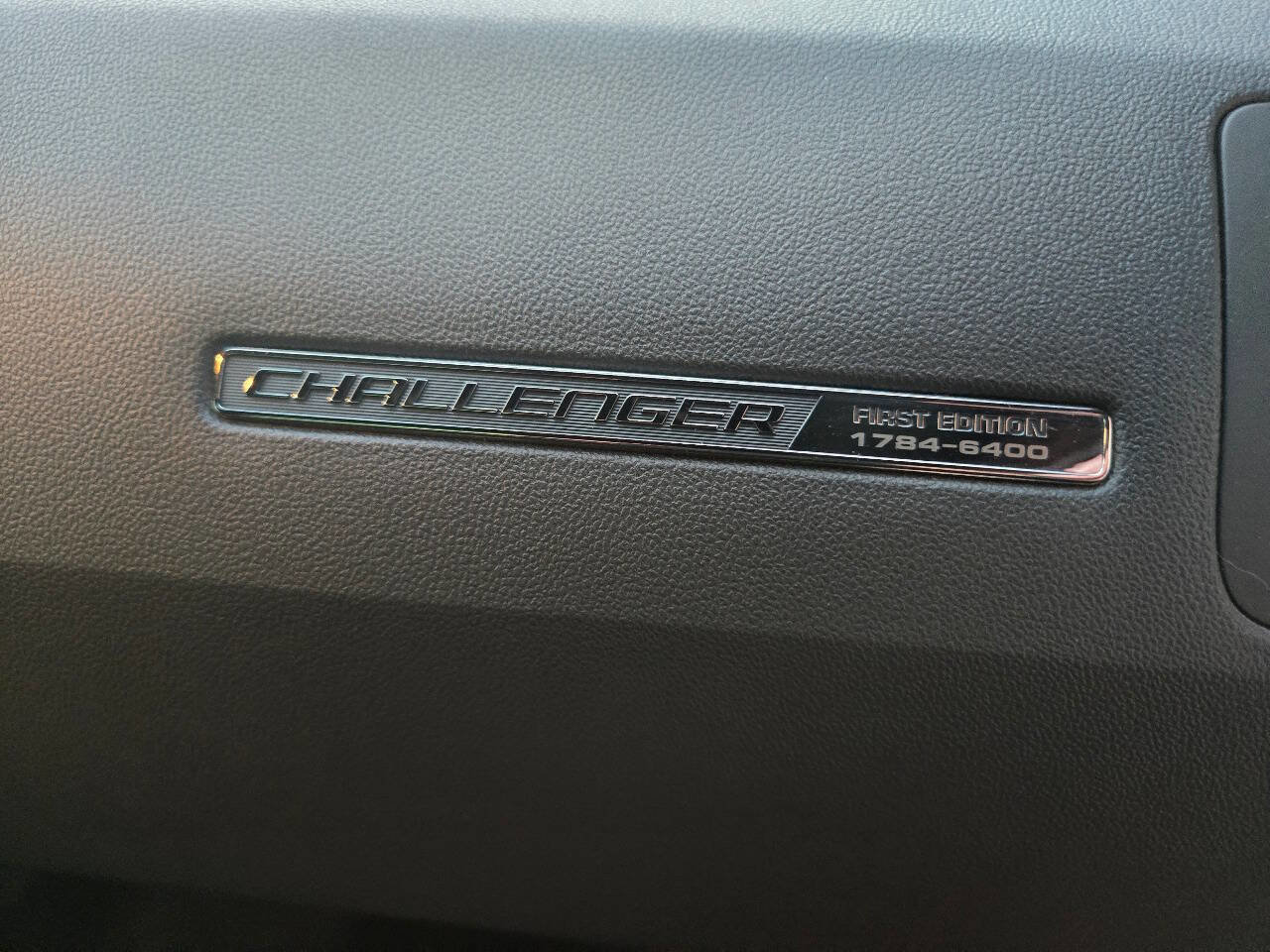 Used 2008 Dodge Challenger SRT8 image 32