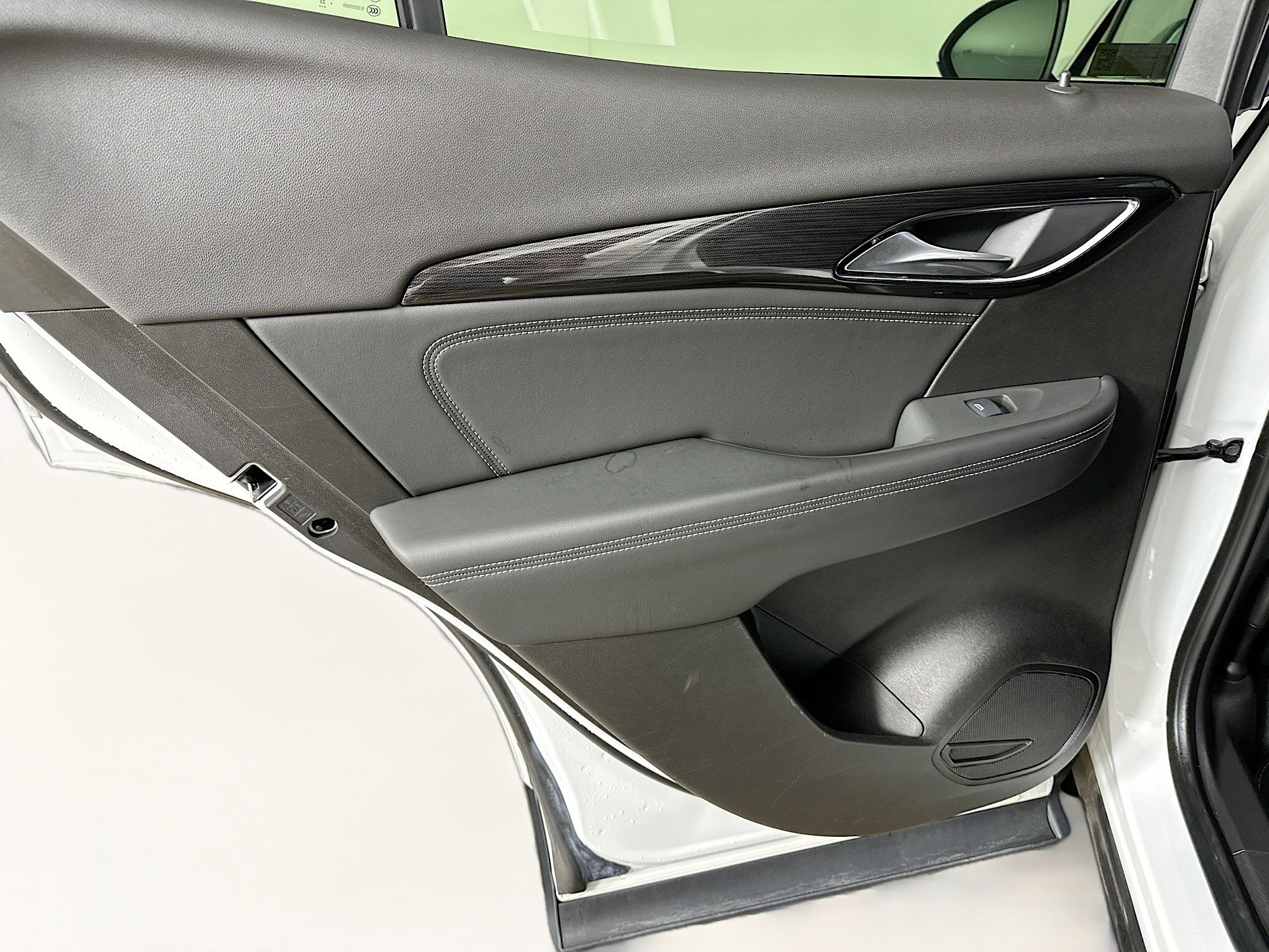 Used 2022 Buick Envision Preferred image 25