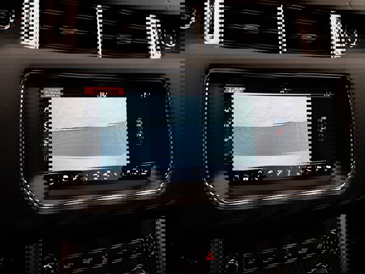 Used 2017 Land Rover Range Rover Sport SVR AWD/4WD image 34