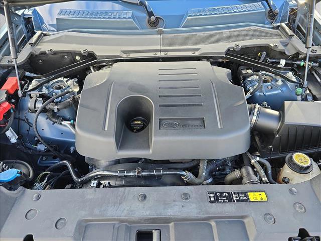 Used 2021 Land Rover Defender 90 X-Dynamic S image 30