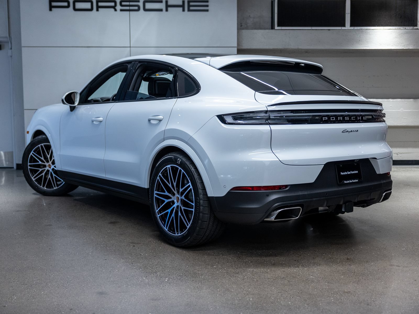 New 2026 Porsche Cayenne Coupe AWD/4WD image 3