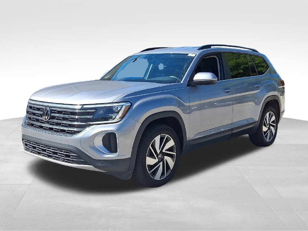 Used 2025 Volkswagen Atlas SE AWD/4WD image 3