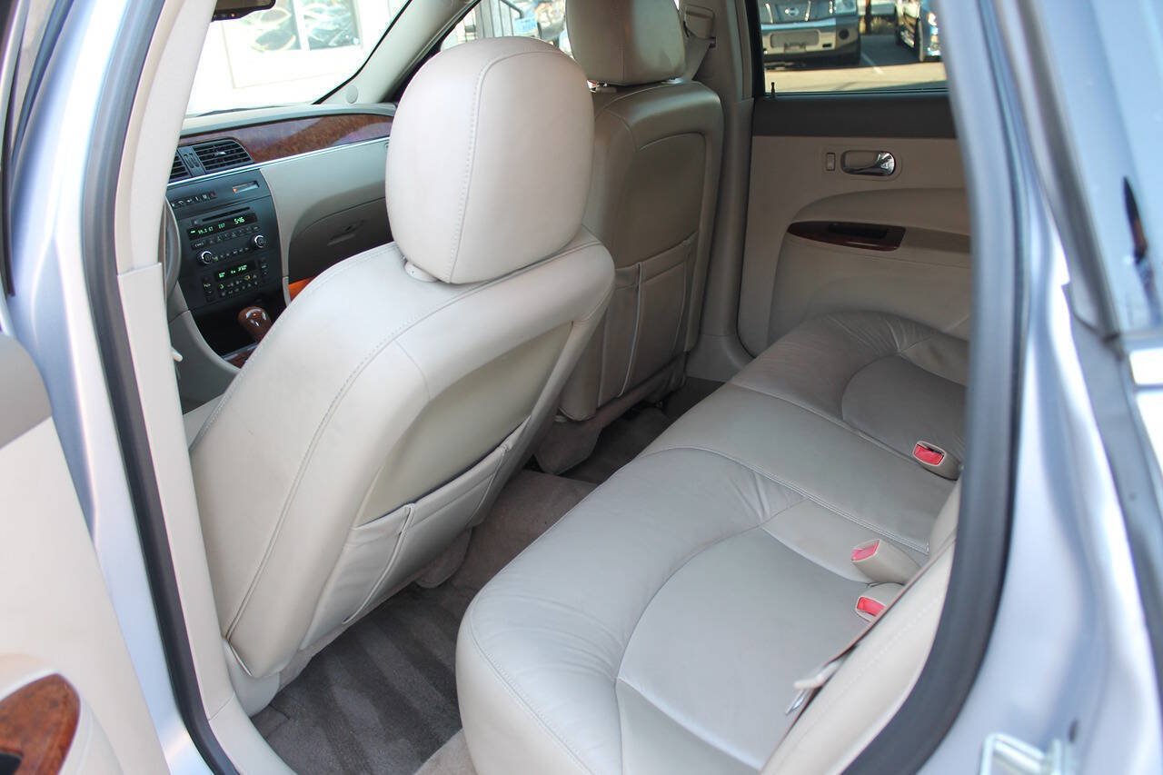 Used 2005 Buick LaCrosse CXL w/ Gold Convenience Package FWD image 28