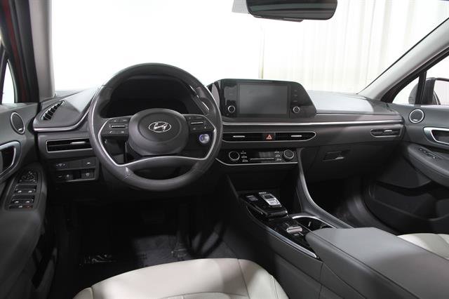 Used 2020 Hyundai Sonata SEL w/ Premium + Sunroof Package FWD image 6