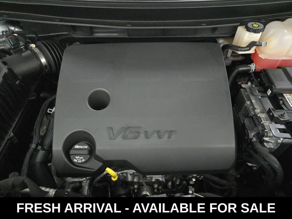 Used 2023 Chevrolet Traverse LT image 17
