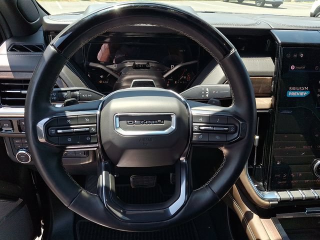 Used 2025 GMC Yukon XL Denali Ultimate AWD/4WD image 16