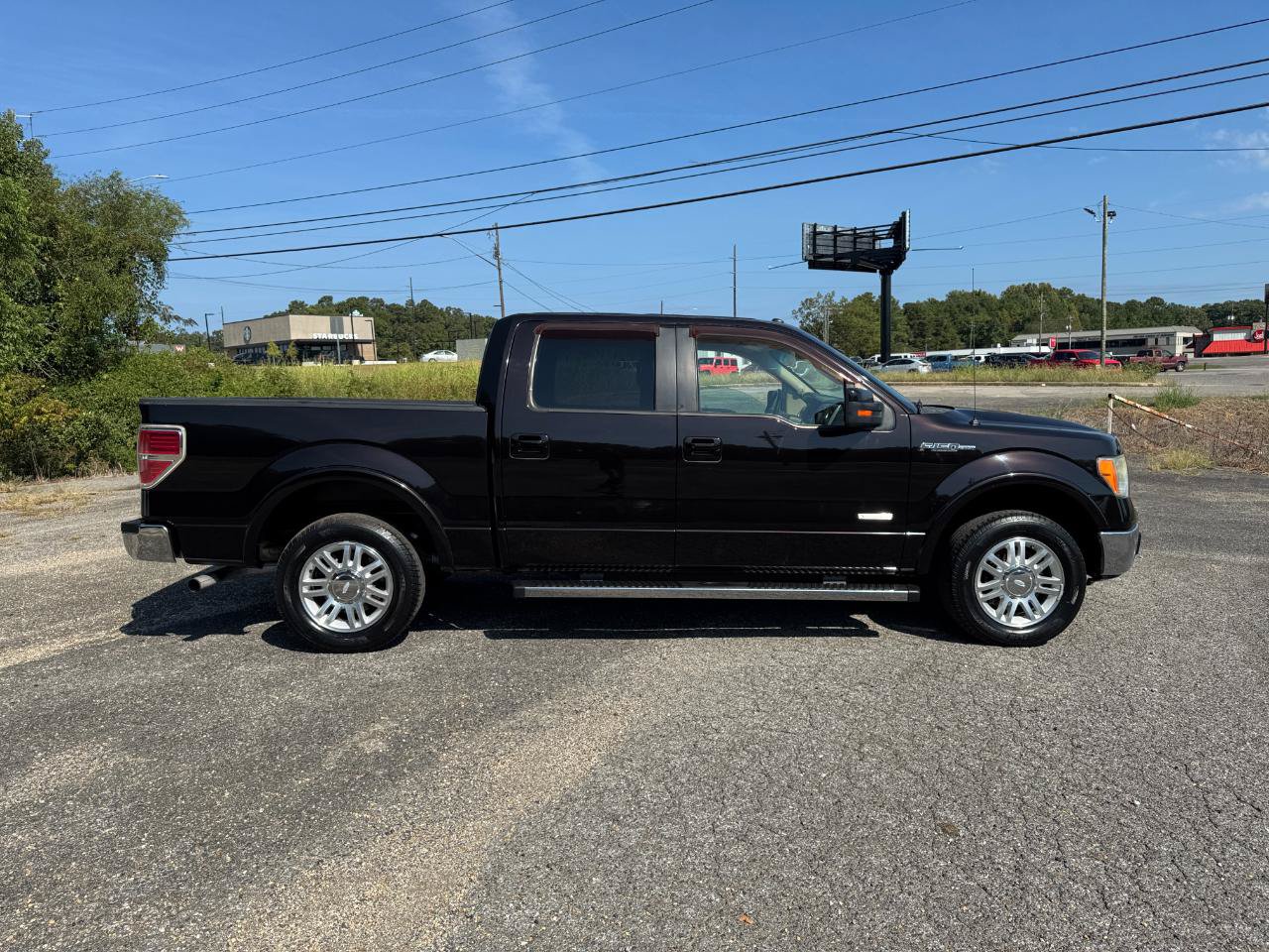 Used 2013 Ford F150 Lariat w/ Mid Equipment Group RWD image 2