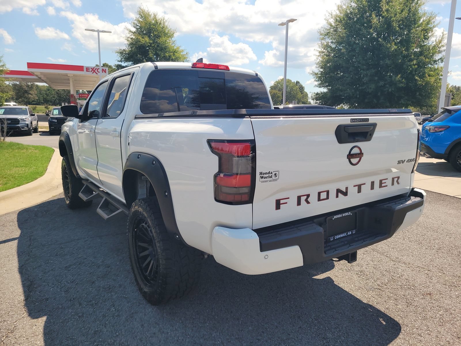 Used 2023 Nissan Frontier SV w/ SV Convenience Package AWD/4WD image 5