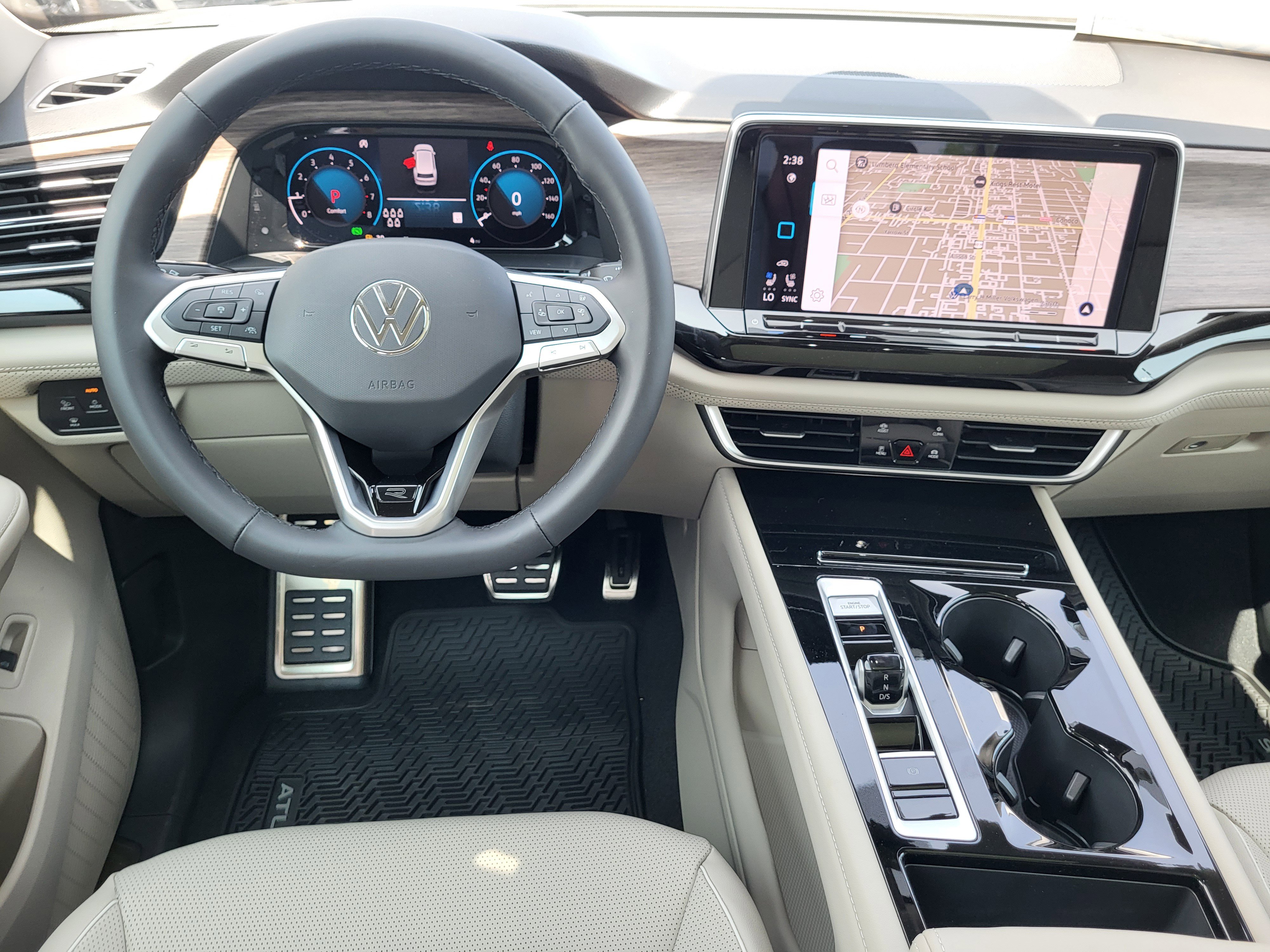New 2025 Volkswagen Atlas SEL Premium R-Line image 19