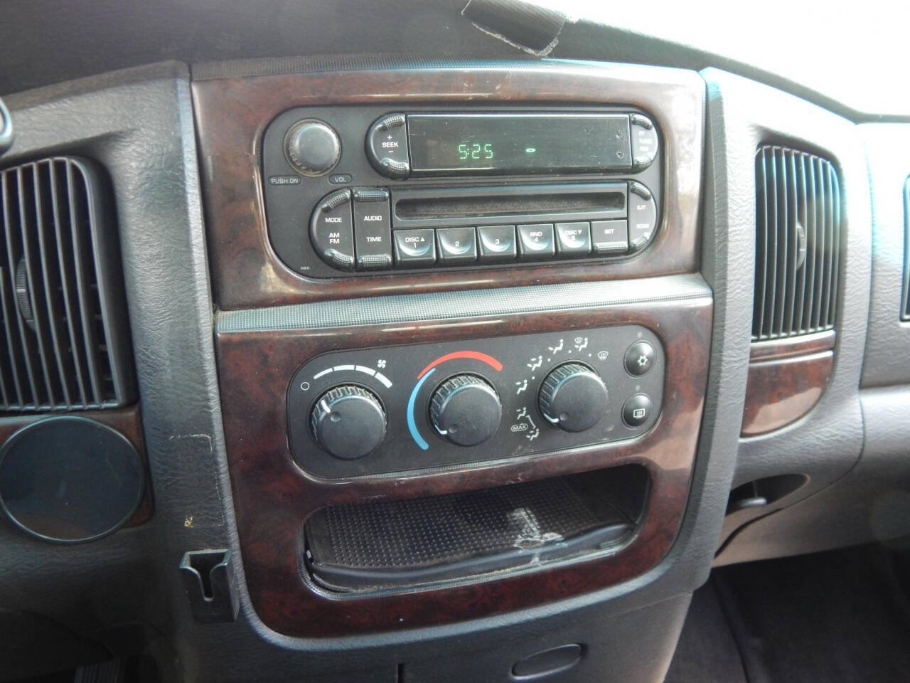 Used 2002 Dodge Ram 1500 Truck 2WD Quad Cab image 22