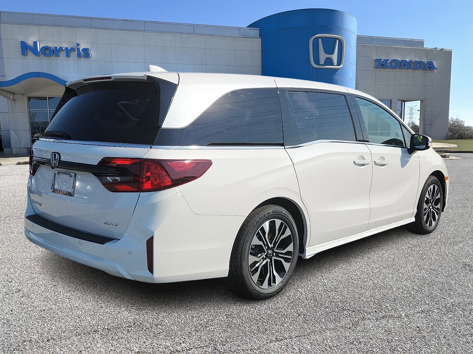 New 2026 Honda Odyssey Elite image 4
