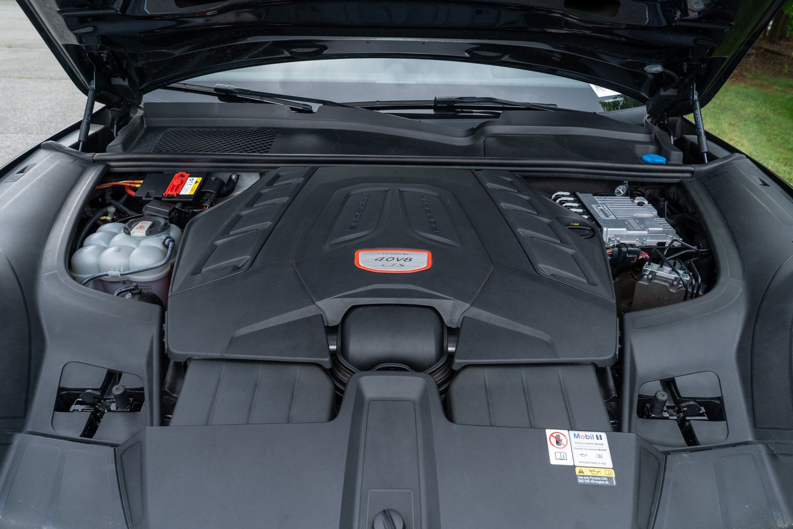 Certified 2023 Porsche Cayenne GTS AWD/4WD image 17