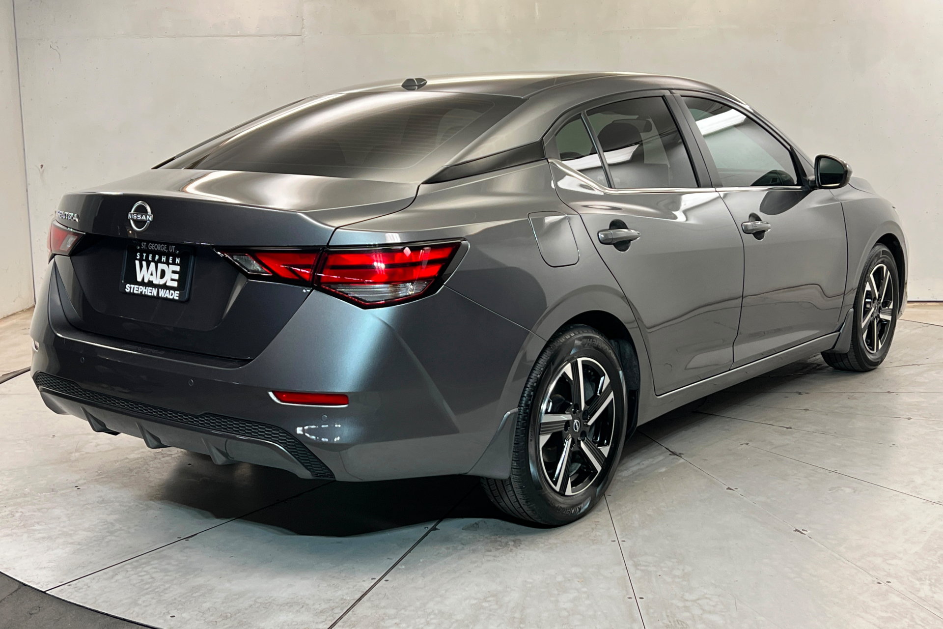 Used 2025 Nissan Sentra SV FWD image 6