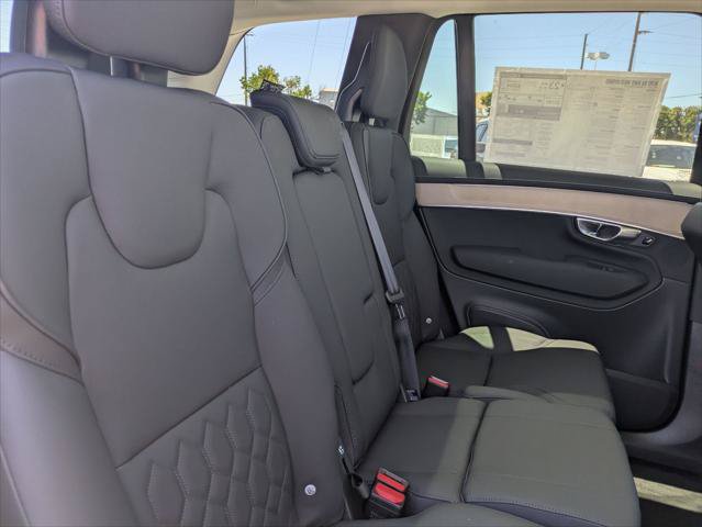 New 2026 Volvo XC90 B6 Plus w/ Protection Package Premier AWD/4WD image 13