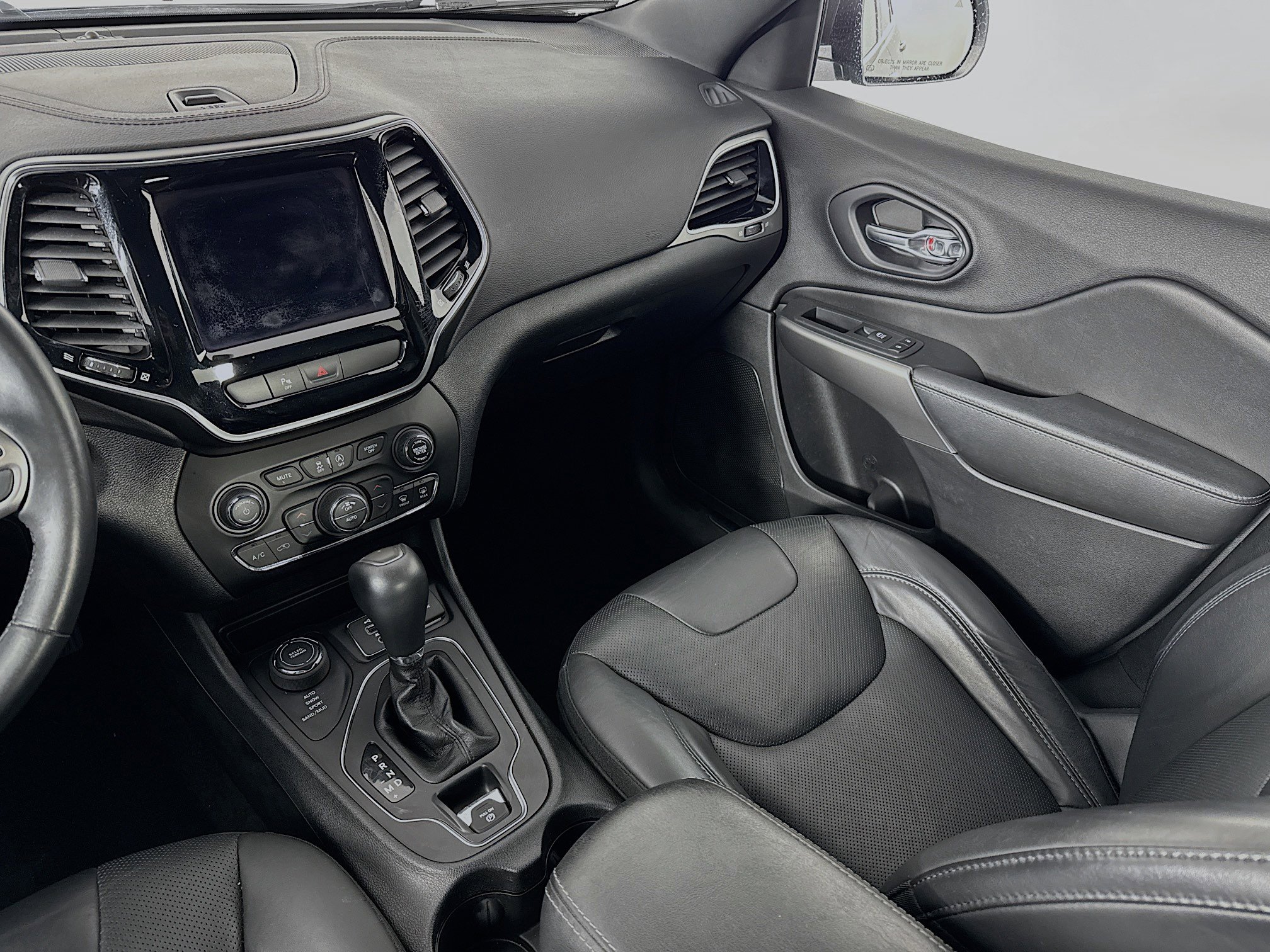 Used 2019 Jeep Cherokee High Altitude image 23