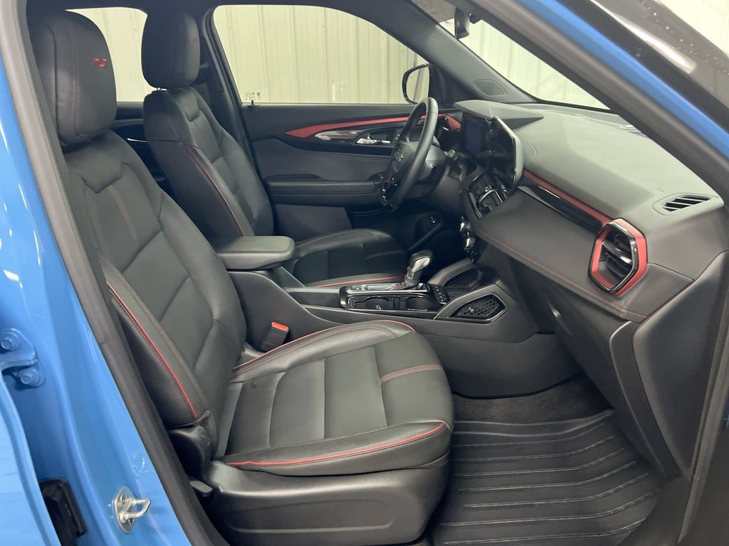 Used 2024 Chevrolet TrailBlazer RS w/ Convenience Package AWD/4WD image 21