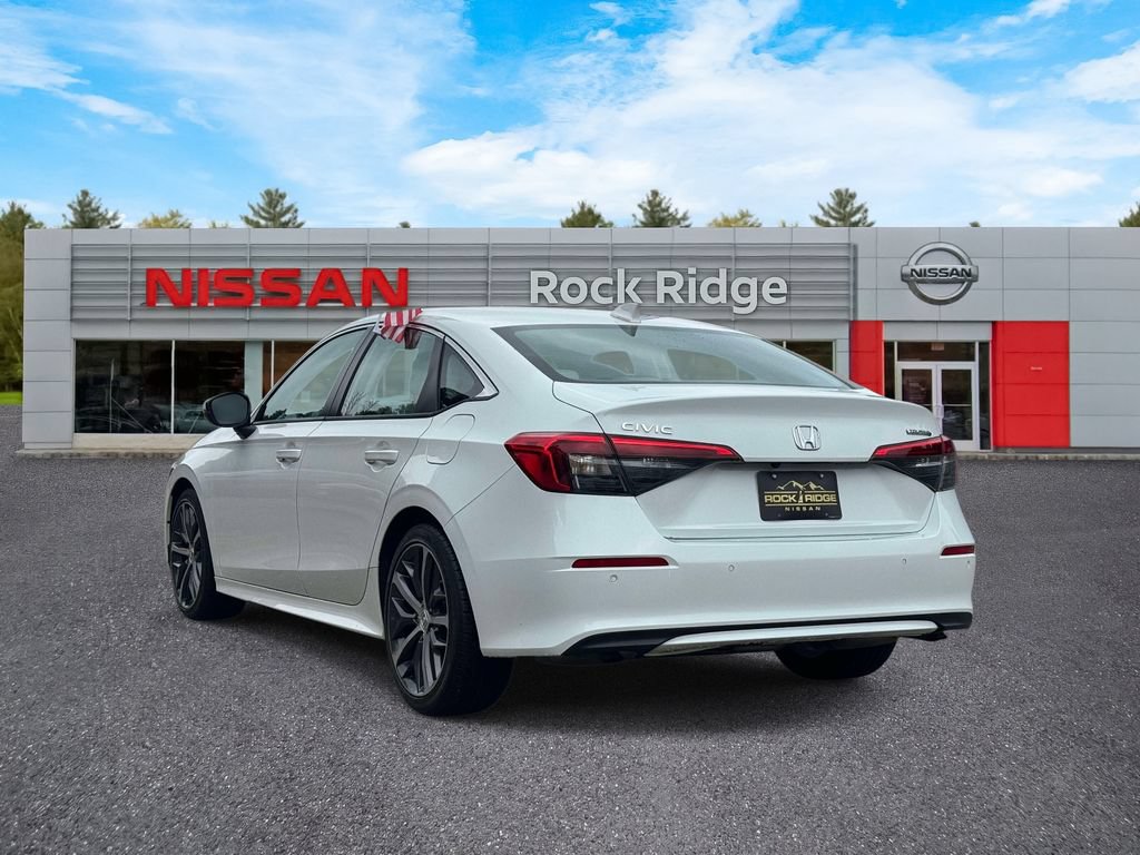 Used 2023 Honda Civic Touring image 4