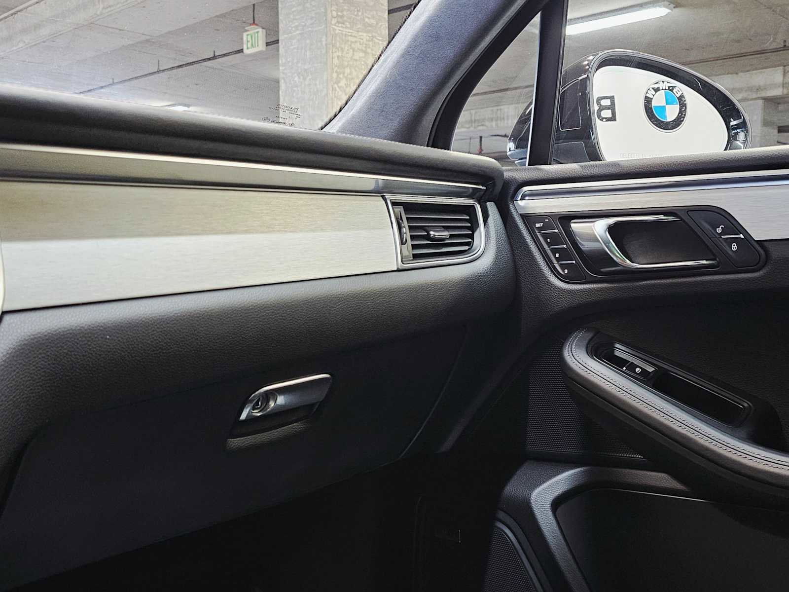 Used 2016 Porsche Macan Turbo w/ Premium Package Plus image 20